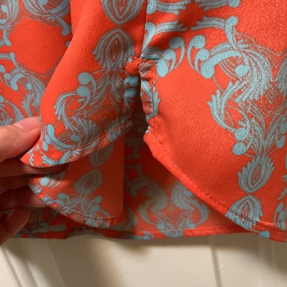 Pretty patterned blouse - Picture 7 of 7